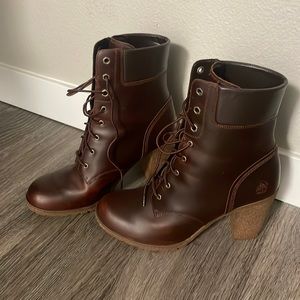 🎸NWOT Timberland Leather Boots!!🎸